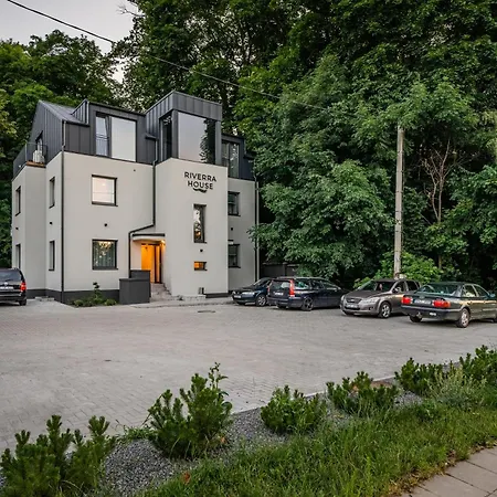 Riverra House - Two-bedroom Apartment *