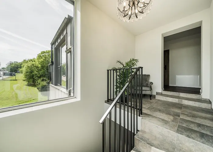 Riverra House - Two-bedroom