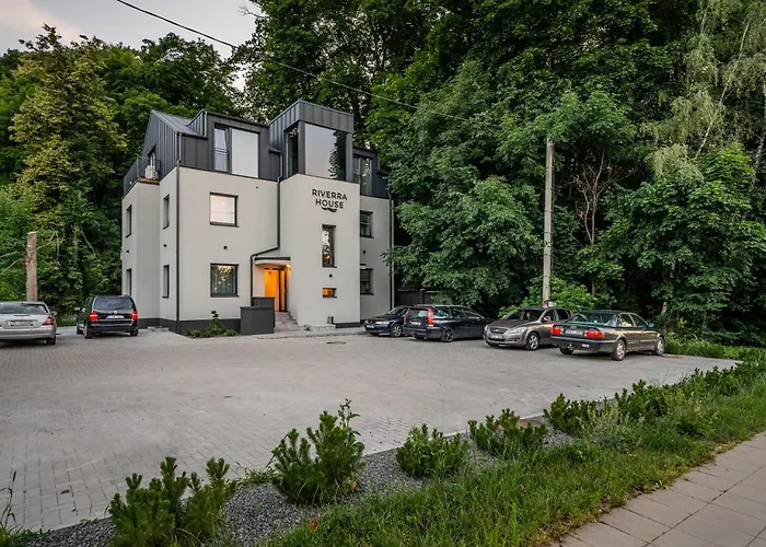 Riverra House - Two-bedroom Apartamento *