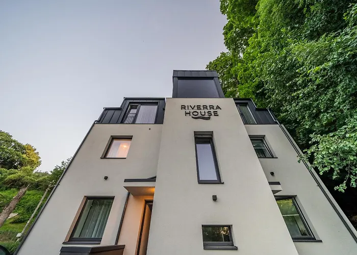 Riverra House - Two-bedroom